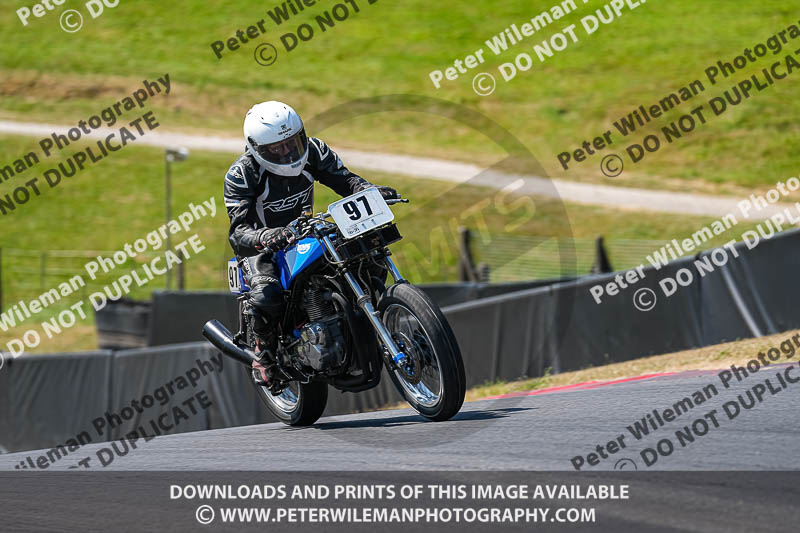 cadwell park;cadwell park photographs;cadwell trackday photographs;enduro digital images;event digital images;eventdigitalimages;peter wileman photography;racing digital images;trackday digital images;trackday photos